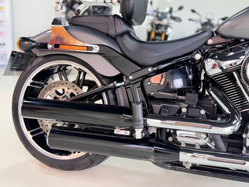 二手哈雷戴维森突破者 Breakout