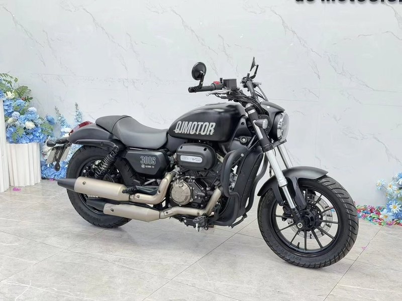 二手QJMOTOR闪300