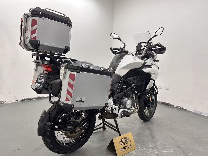 二手贝纳利金鹏 TRK502