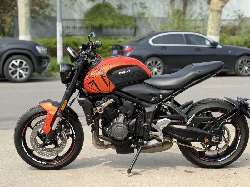 二手凯旋Trident 660