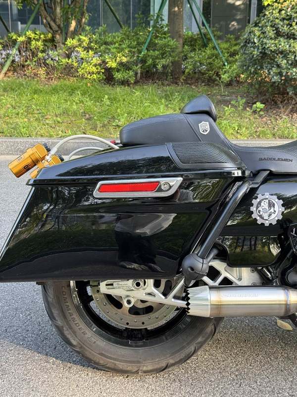 二手哈雷戴维森公路滑翔 Road Glide