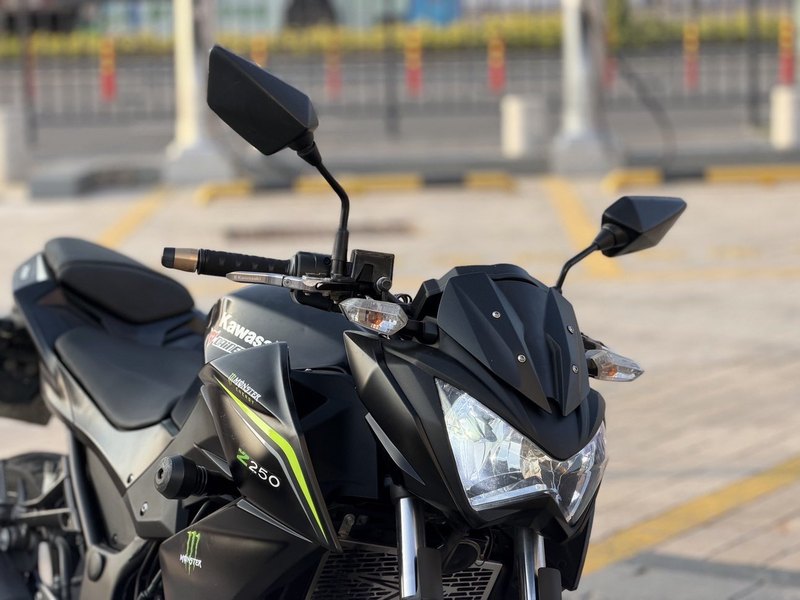 二手川崎Z 250 ABS
