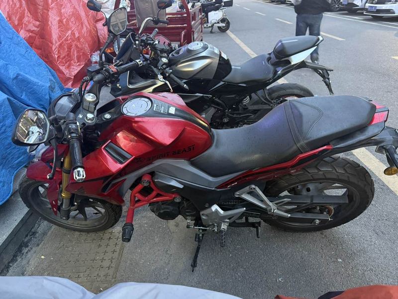 二手五羊本田CB190R 暴锋眼