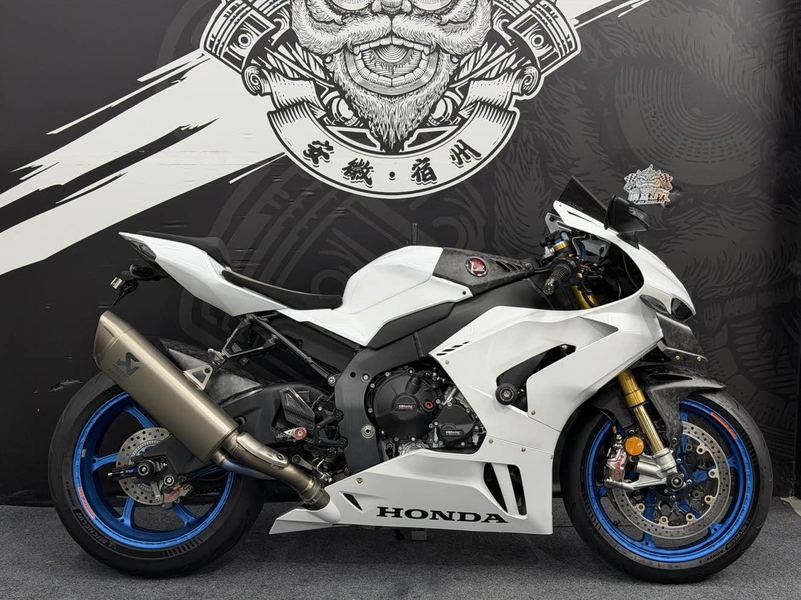 二手本田CBR 1000 RR-R