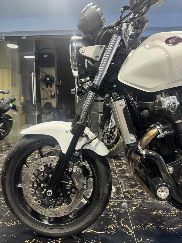 二手本田CB1300 Super Four