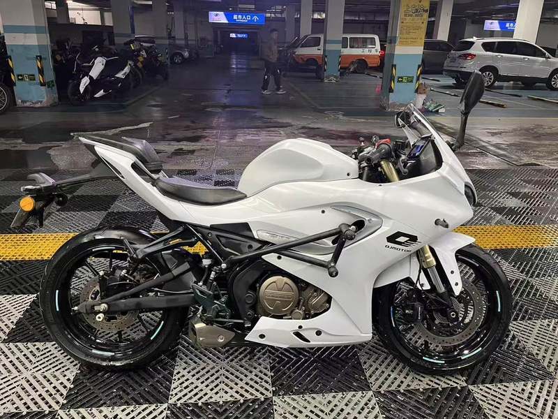 二手QJMOTOR赛250