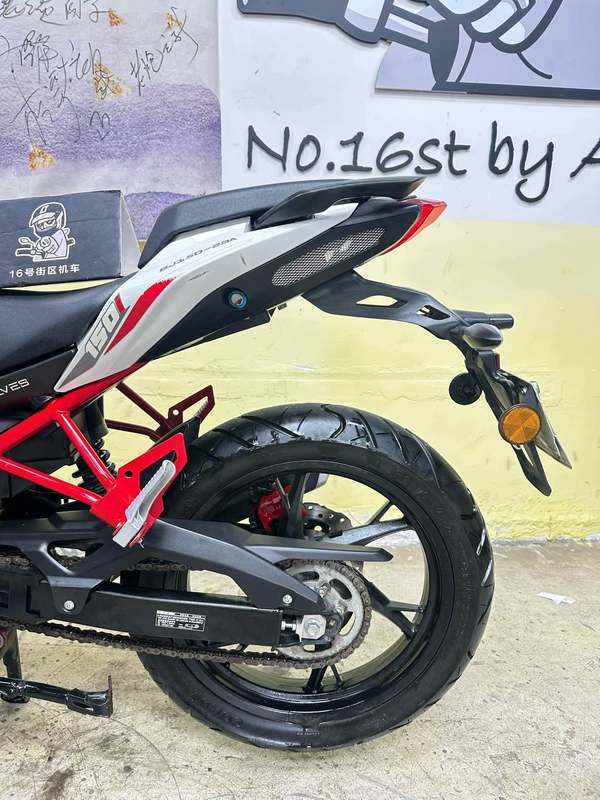 二手贝纳利红宝龙 TNT150i