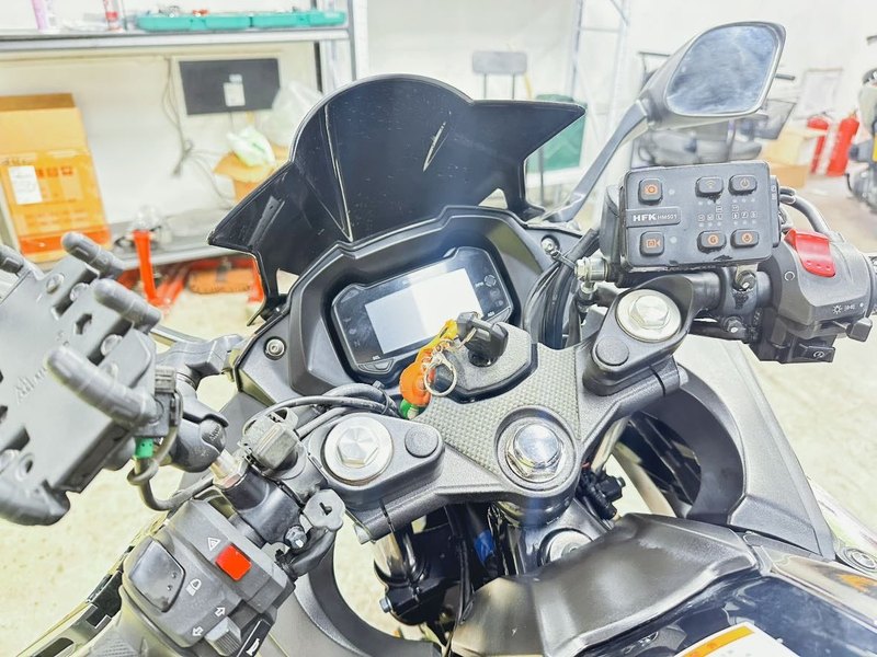 二手豪爵铃木GSX250R