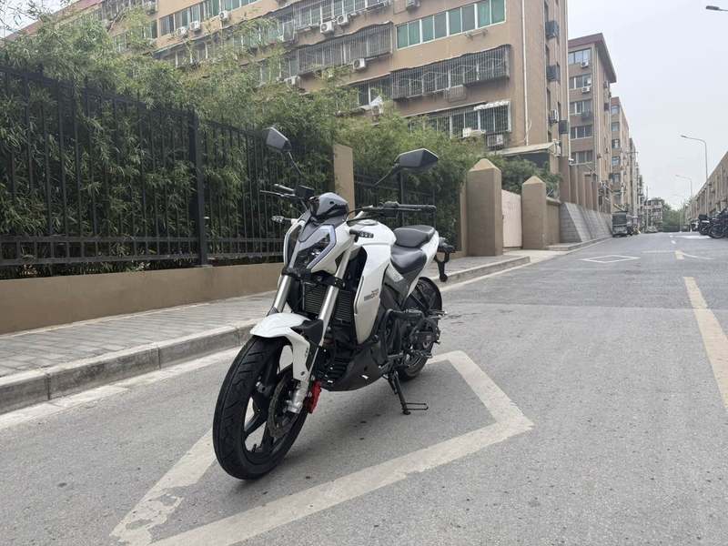 二手贝纳利小迅龙 BN150S