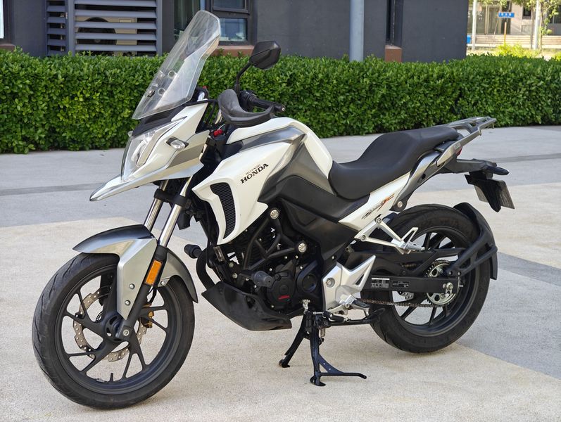 二手五羊本田猛鸷 CB190X