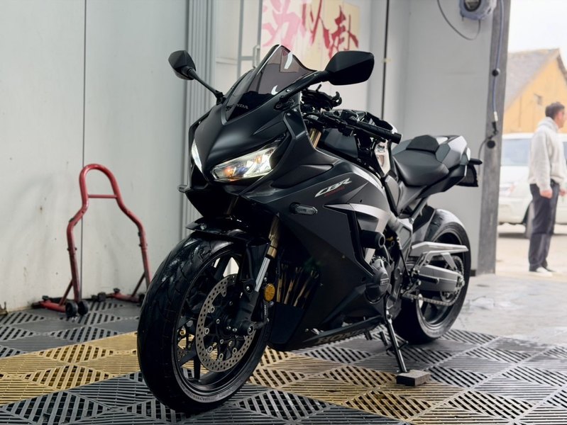 二手本田CBR650R