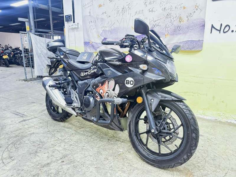 二手豪爵铃木GSX250R