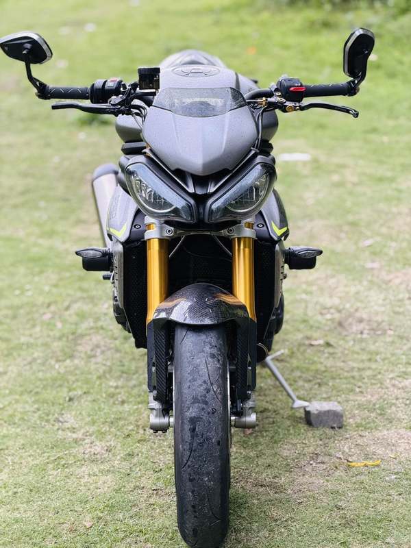 二手凯旋Speed Triple 1200