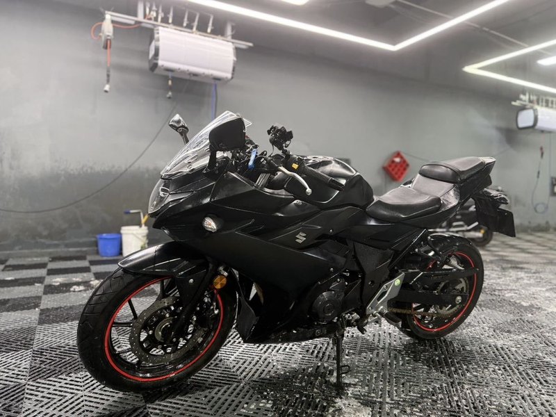 二手豪爵铃木GSX250R