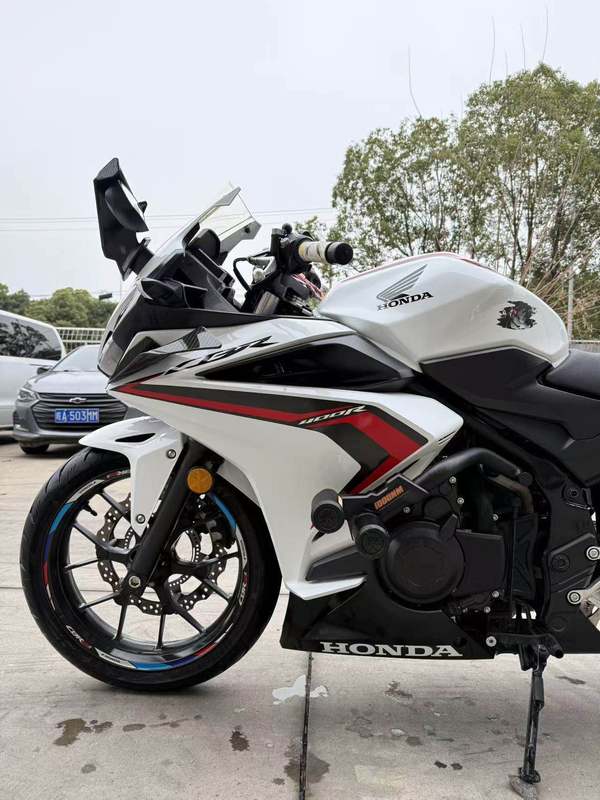 二手本田CBR400R