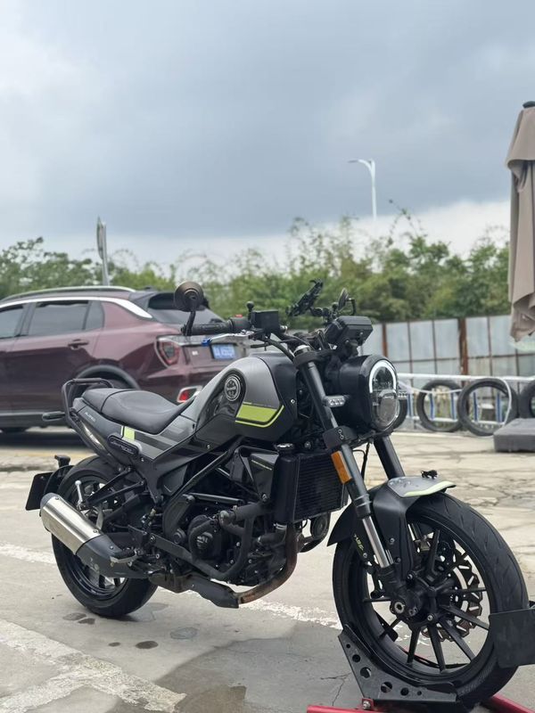 二手贝纳利幼狮 Leoncino 250