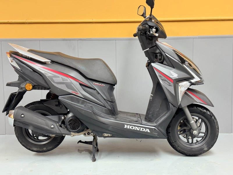 二手新大洲本田裂行 RX125Fi