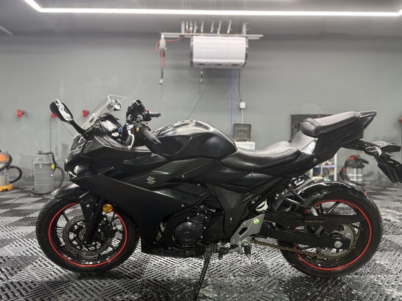 二手豪爵铃木GSX250R
