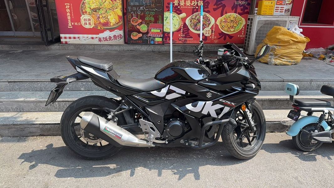 二手豪爵铃木GSX250R