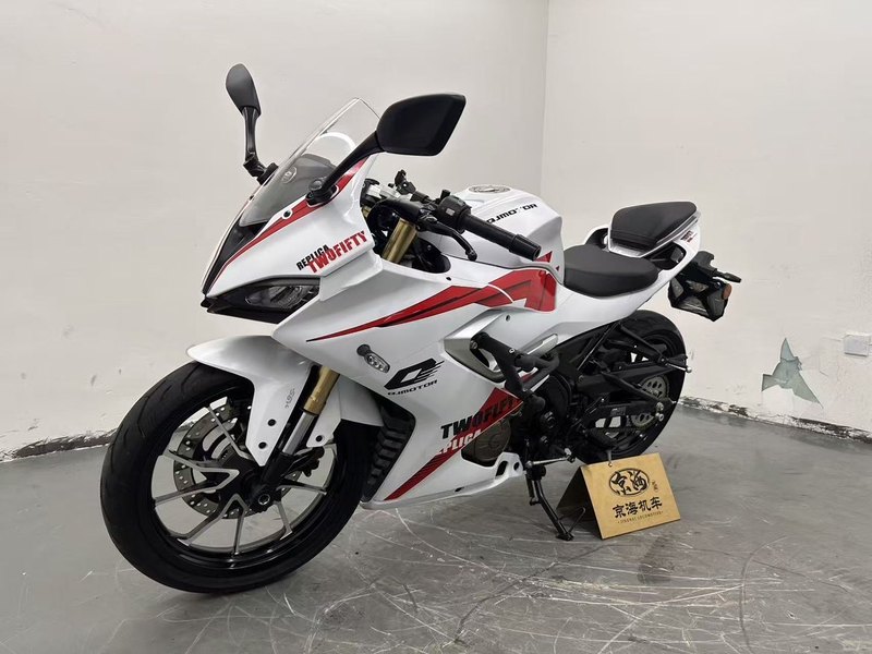 二手QJMOTOR赛250