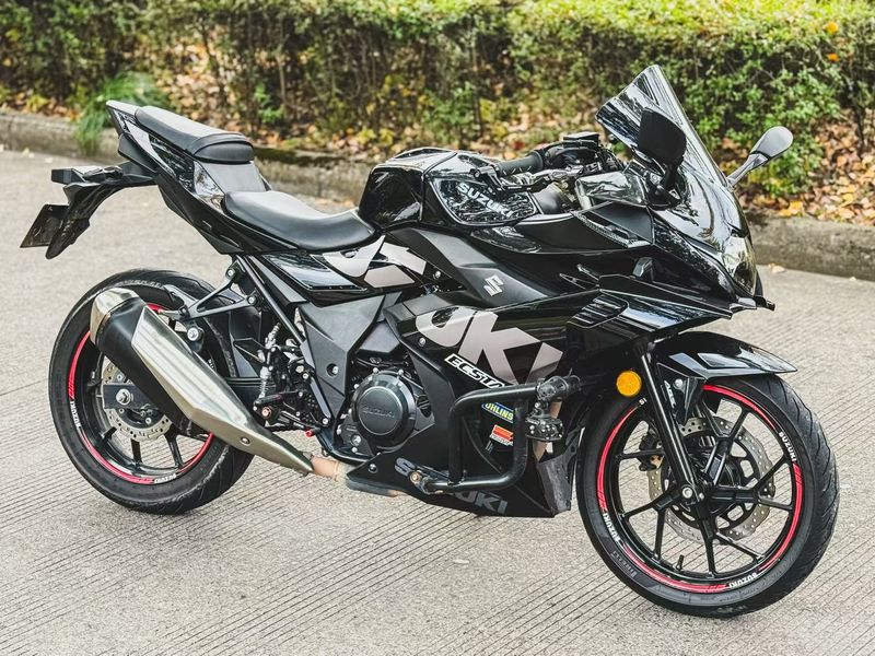 二手豪爵铃木GSX250R