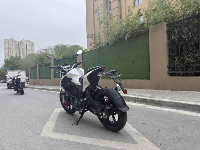 二手贝纳利小迅龙 BN150S