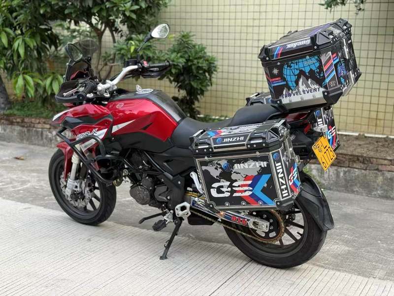 二手贝纳利金鹏 TRK251