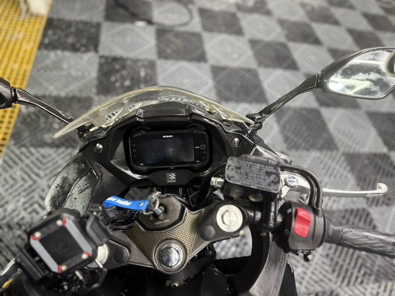 二手豪爵铃木GSX250R