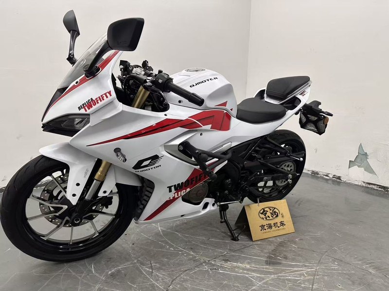 二手QJMOTOR赛250