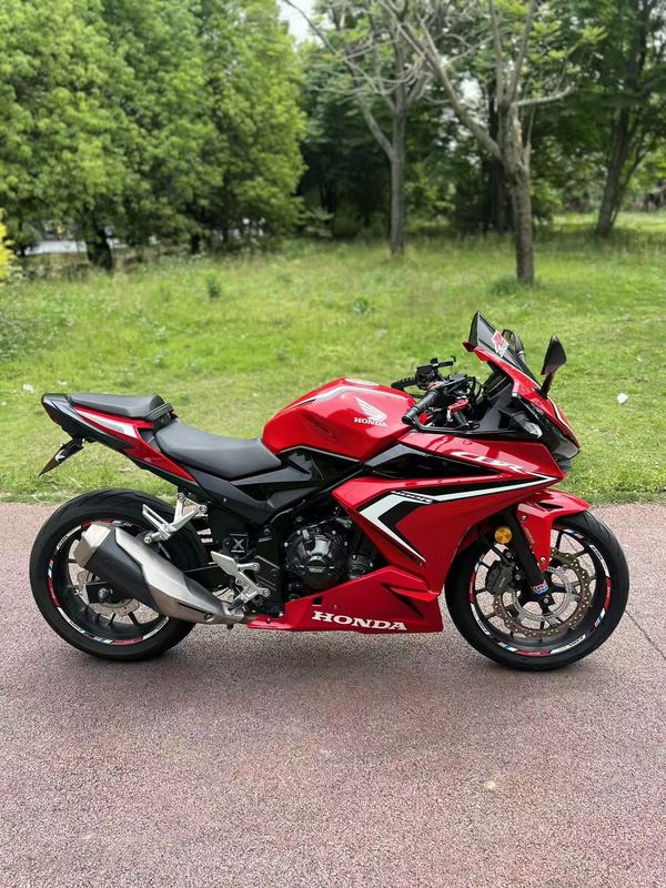 二手本田CBR400R
