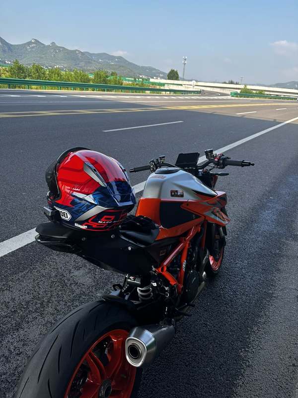 二手KTMR2R1290 Super Duke