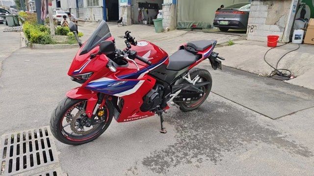 二手本田CBR400R