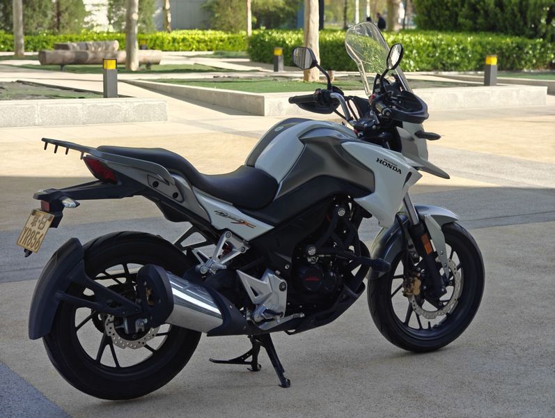 二手五羊本田猛鸷 CB190X