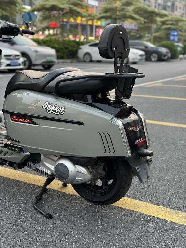 二手维多利亚Sixties 300i