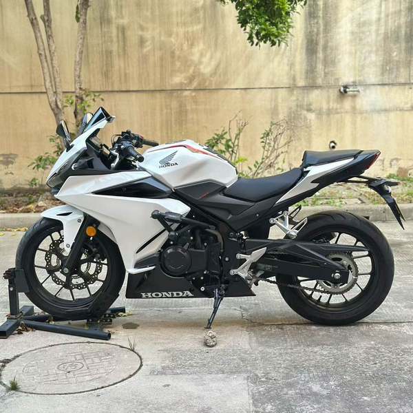 二手本田CBR400R