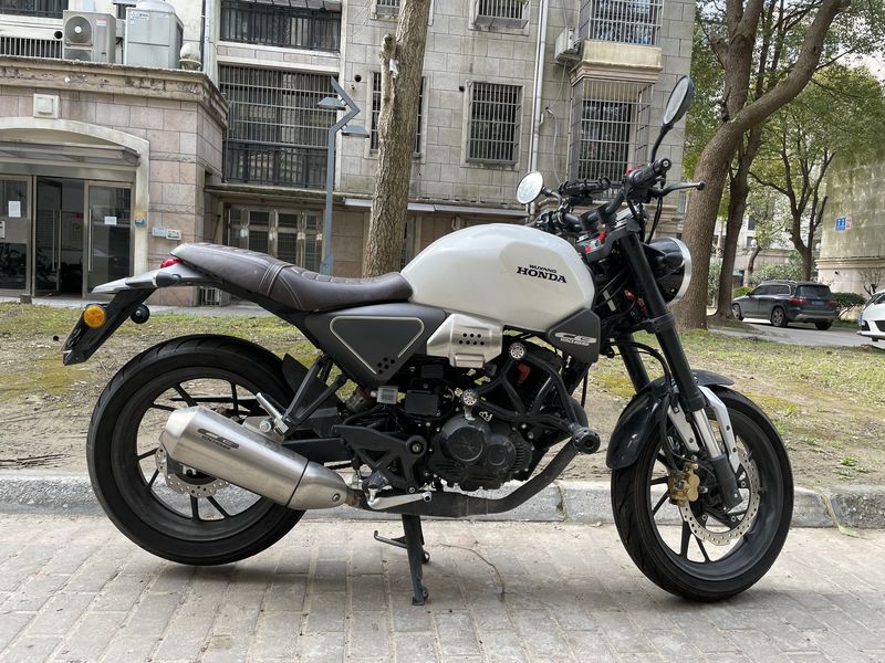 二手五羊本田鸷道 CB190SS