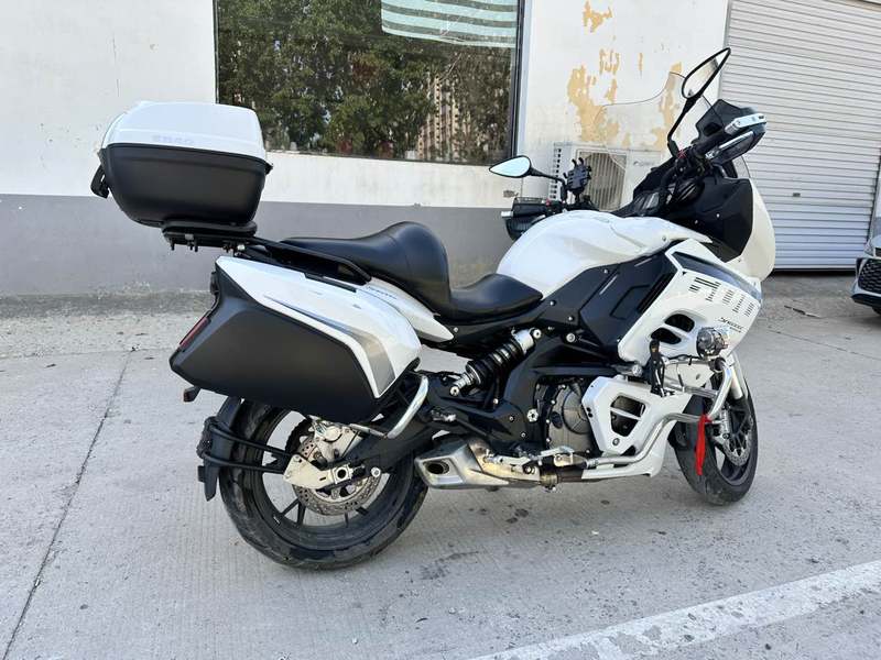 二手贝纳利600GC