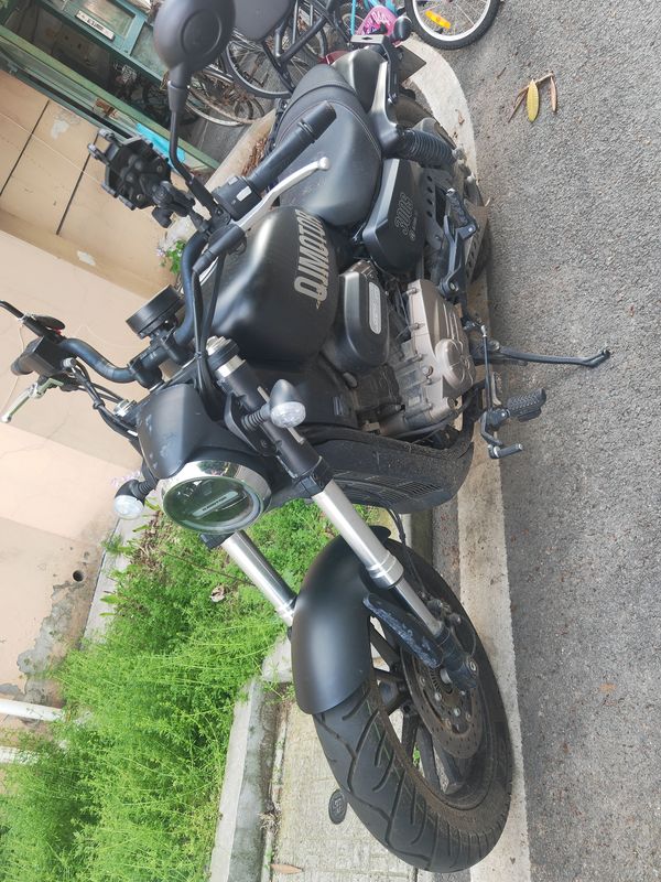 二手QJMOTOR闪300