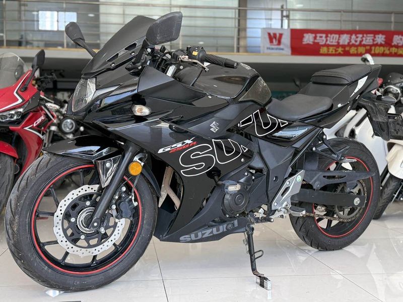 二手豪爵铃木GSX250R