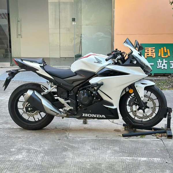 二手本田CBR400R