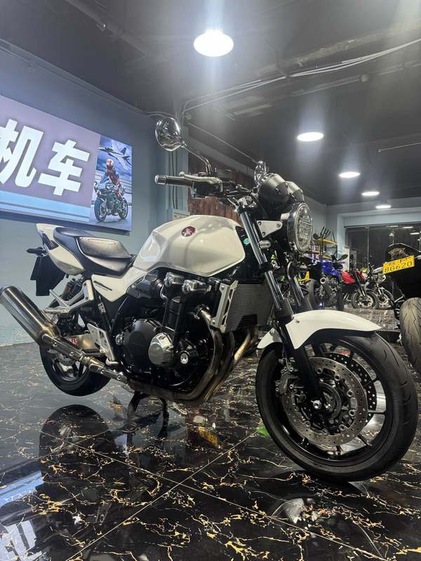 二手本田CB1300 Super Four