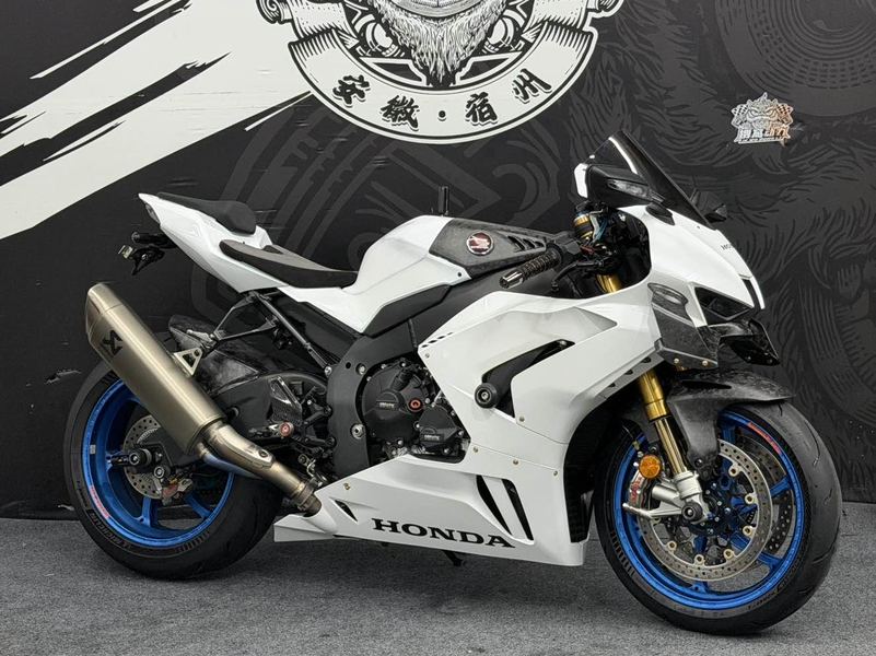 二手本田CBR 1000 RR-R