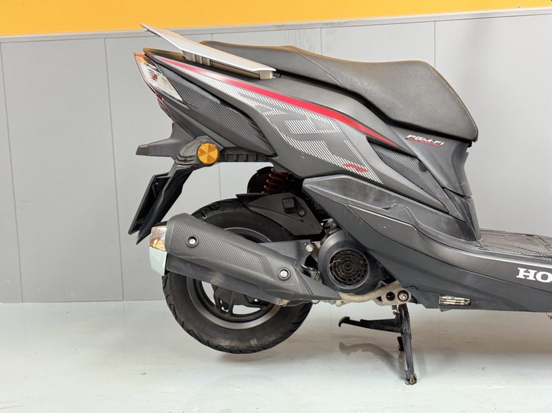 二手新大洲本田裂行 RX125Fi