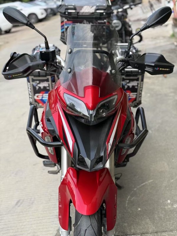 二手贝纳利金鹏 TRK251