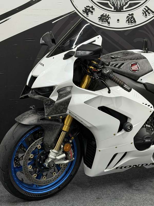 二手本田CBR 1000 RR-R
