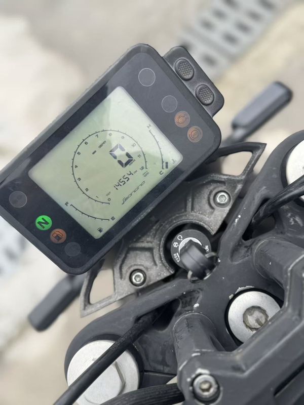 二手贝纳利幼狮 Leoncino 250