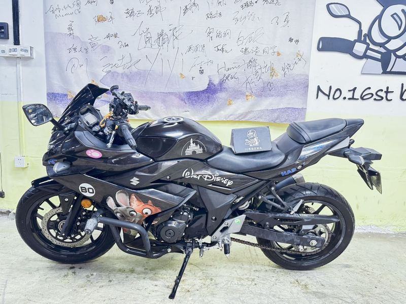 二手豪爵铃木GSX250R