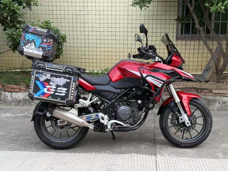 二手贝纳利金鹏 TRK251