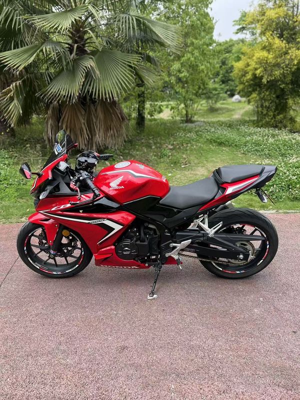二手本田CBR400R