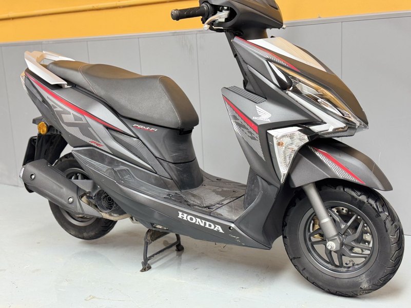 二手新大洲本田裂行 RX125Fi